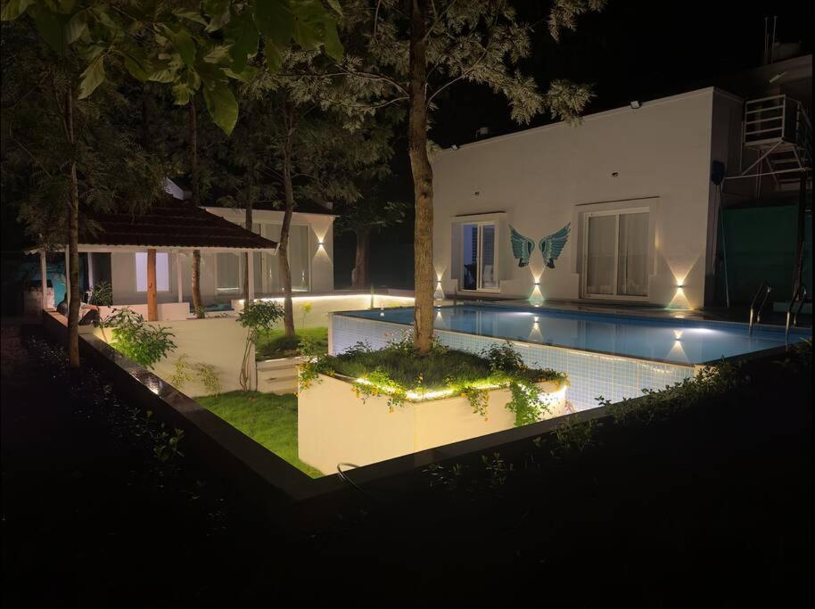 Serenity Farm Stay Hampāpura Exterior photo