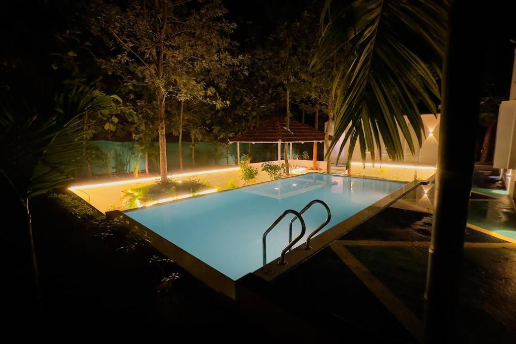 Serenity Farm Stay Hampāpura Exterior photo