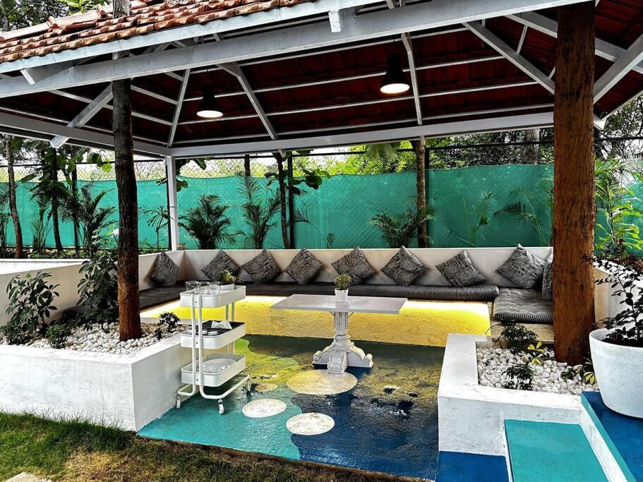 Serenity Farm Stay Hampāpura Exterior photo